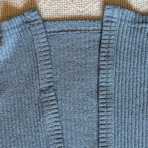 Crop Cardigan - Picture 3 of 13